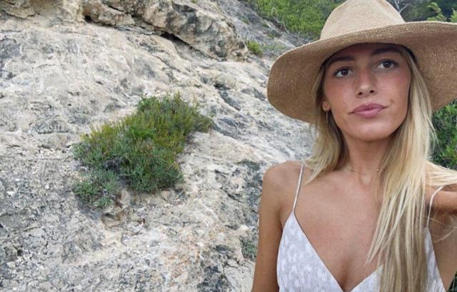 B体育赛事资讯-菲戈仨闺女美艳如花 大女儿跟西班牙国王表弟拍拖