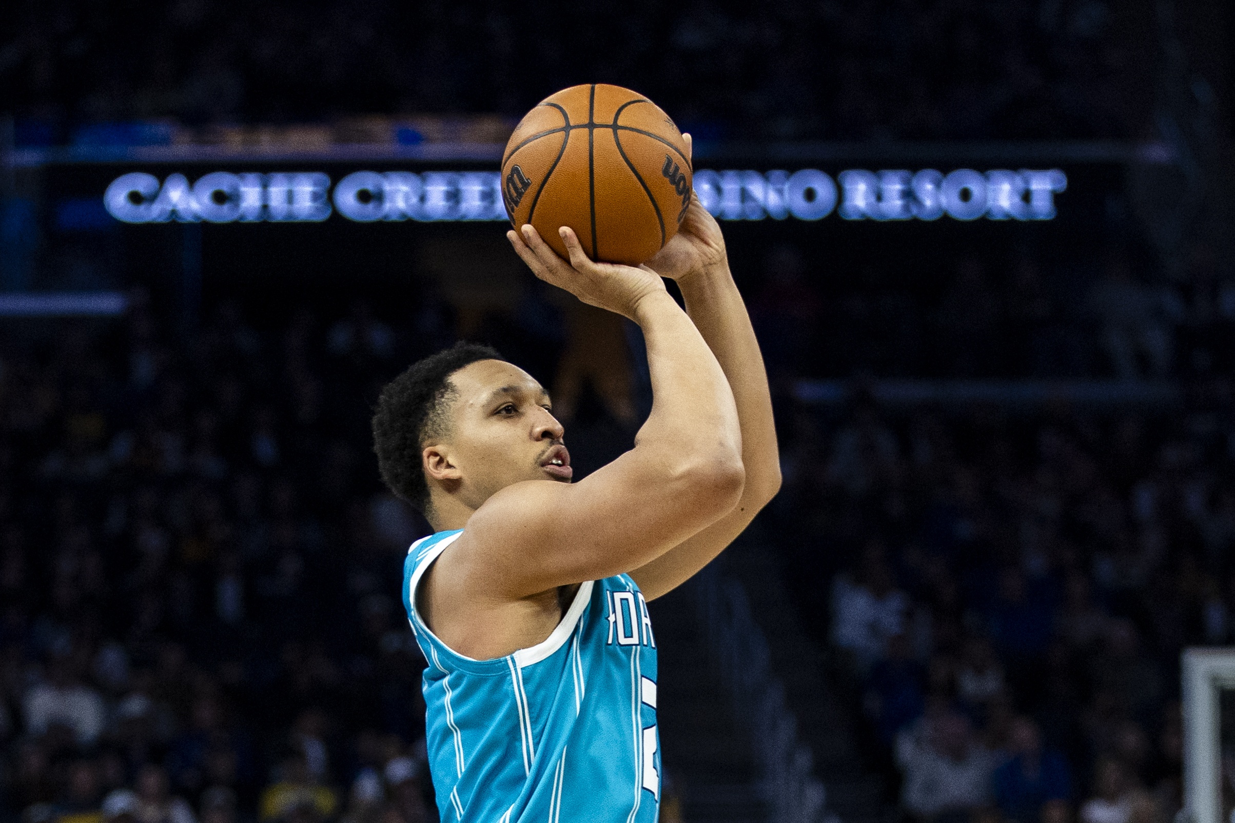 B体育赛事资讯-伤病退散！近年ACL重伤球员一览：克莱饮恨甲骨文 罗斯令人意难平