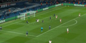 1772066218968063314.gif B体育官方首页-【欧冠】两回合多打一人,大巴黎总分5比4赢下内战