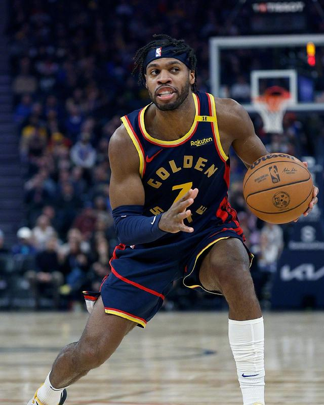 B体育体育报道-“汤神替身”成弃子？拿手好戏实则是双刃剑 老鹰重建不养闲人|希尔德|勇士|克雷·汤普森|三分球|亚特兰大老鹰队_新浪体育_新浪新闻