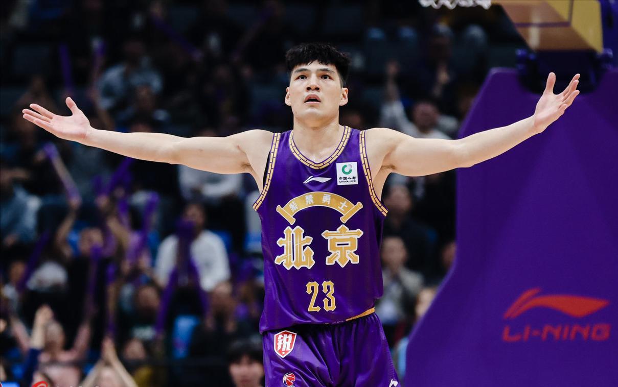 B体育首页-CBA六笔失败交易！赵睿坑了北京，杜锋选错核心，辽篮找错接班人